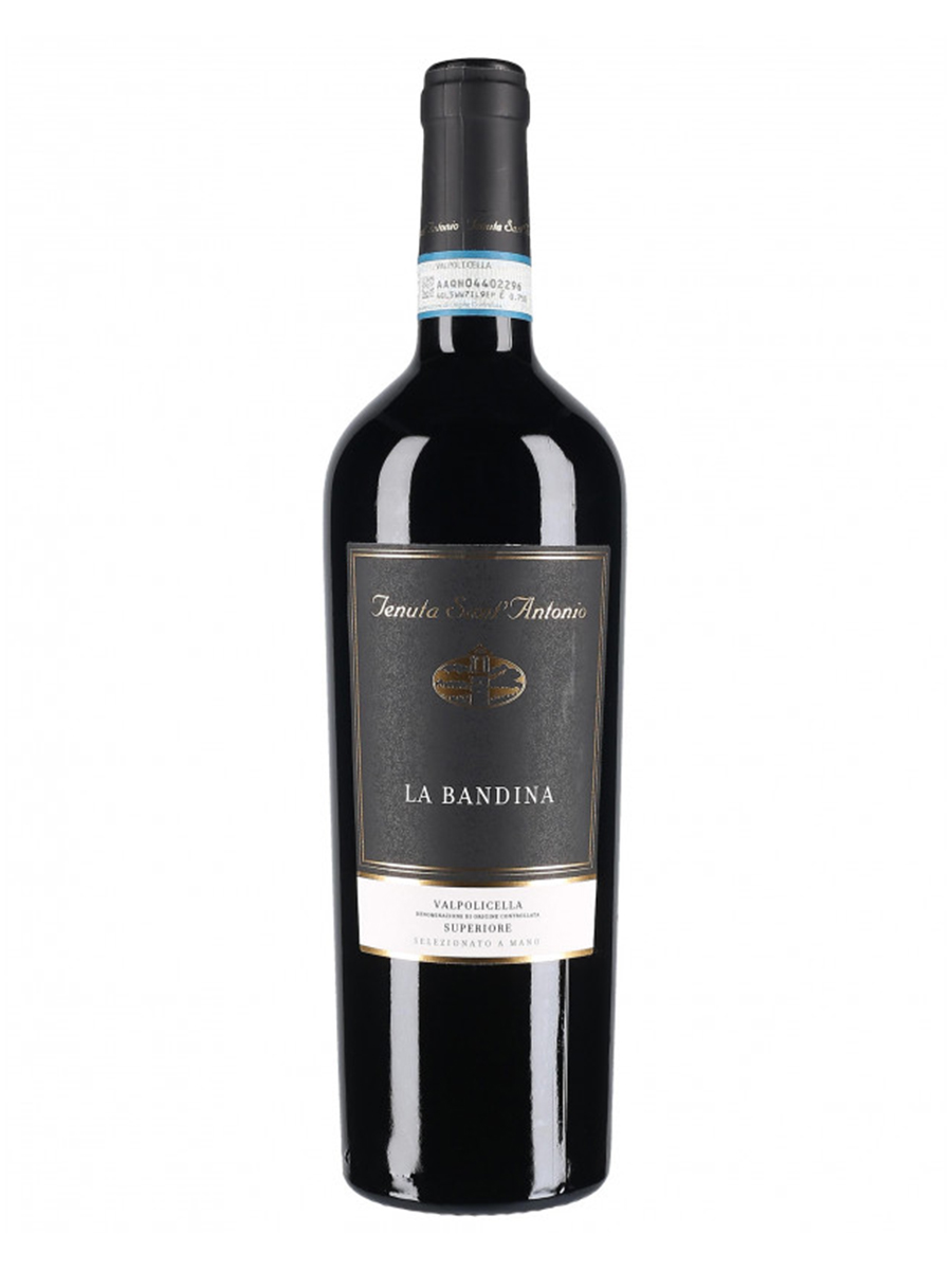 Tenuta Sant'Antonio La Bandina Valpolicella Superiore - un vin italian rafinat și aromat, disponibil la Wine Shop Venue Oradea, ideal pentru a adăuga un plus de eleganță oricărei mese.